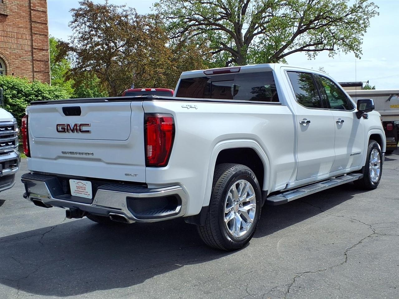 GMC Sierra 1500 4WD Crew Cab 157" SLT 2020
