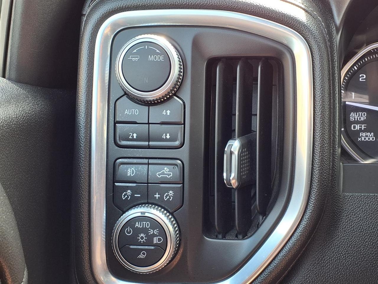 GMC Sierra 1500 4WD Crew Cab 157" SLT 2020