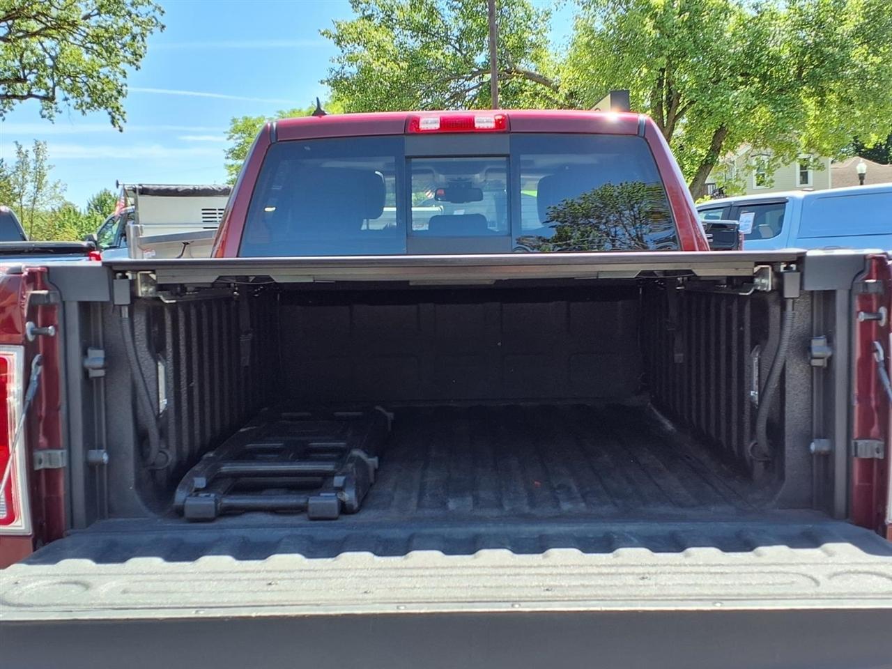 RAM 1500 Longhorn 4x2 Crew Cab 5'7" Box 2017