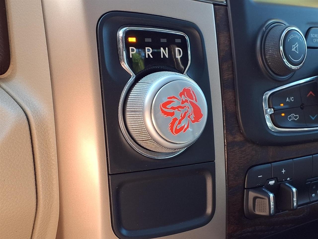 RAM 1500 Longhorn 4x2 Crew Cab 5'7" Box 2017