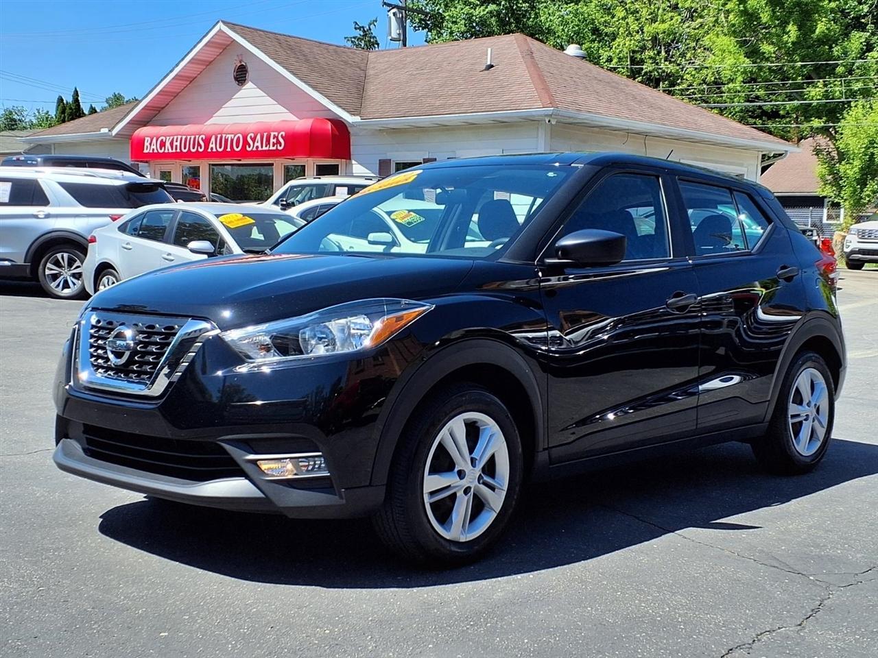 Nissan Kicks SV FWD 2019
