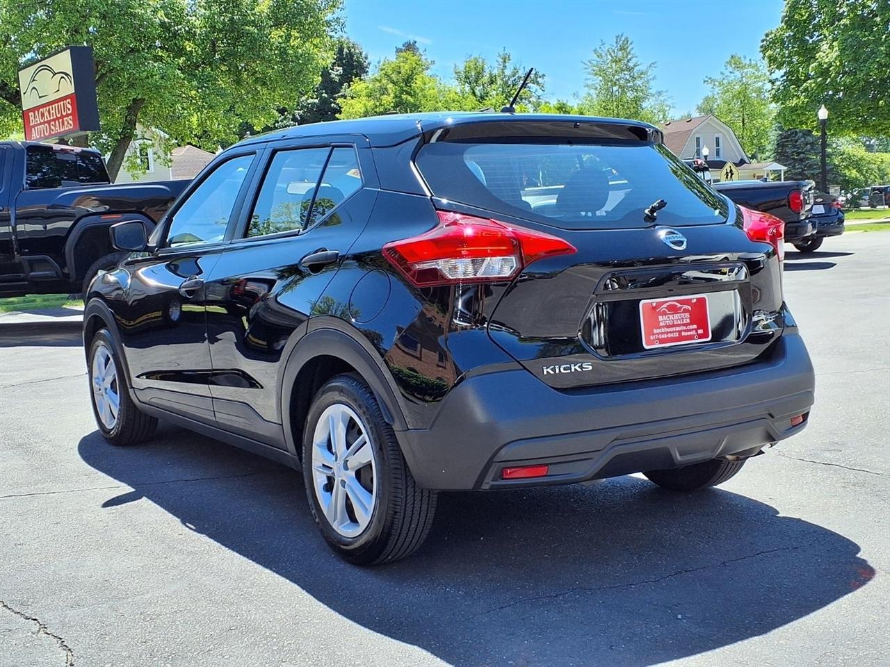 Nissan Kicks SV FWD 2019