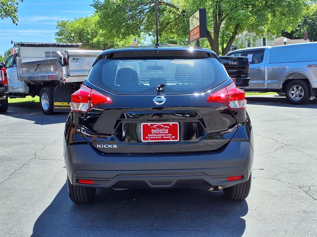 Nissan Kicks SV FWD 2019