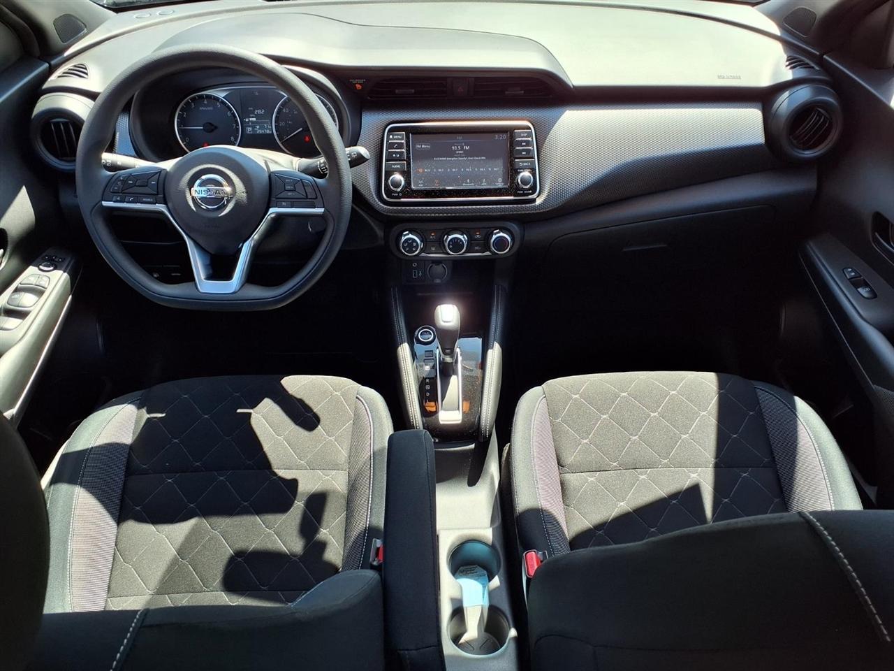 Nissan Kicks SV FWD 2019