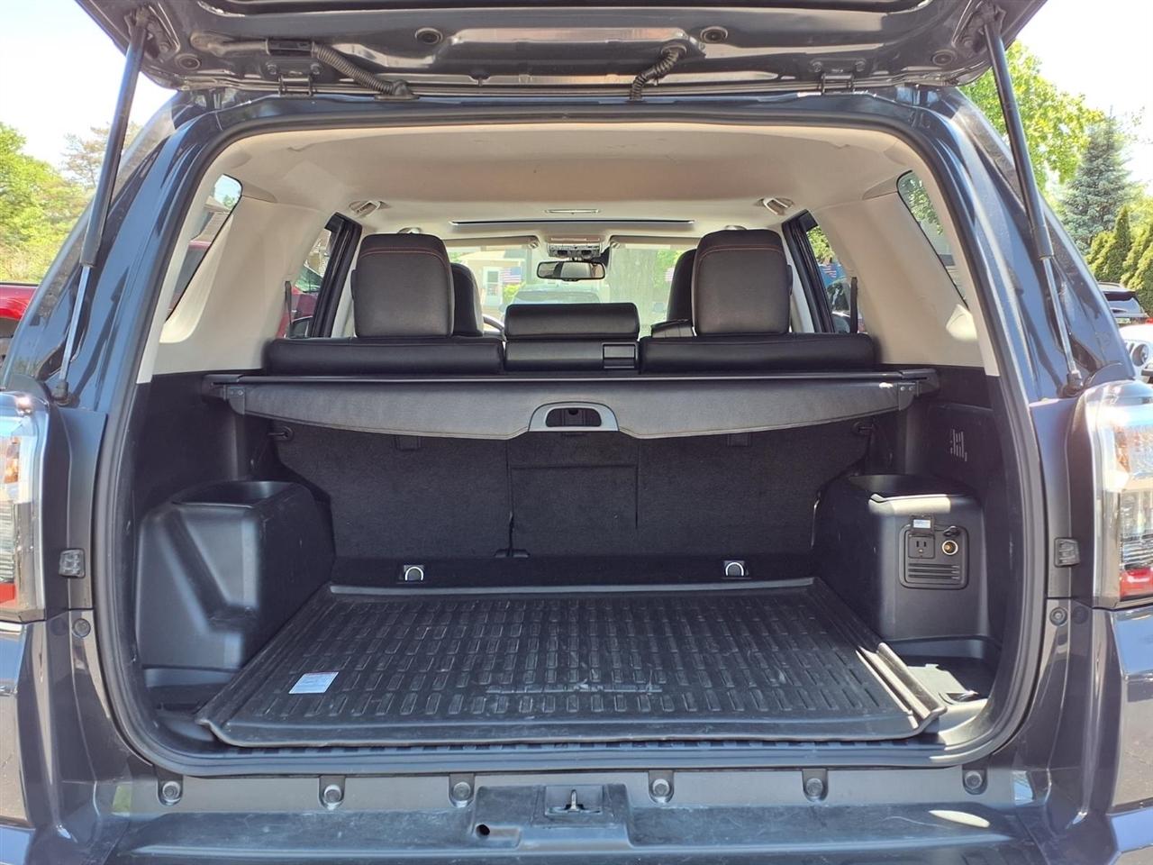 Toyota 4Runner TRD Pro 4WD (Natl) 2024