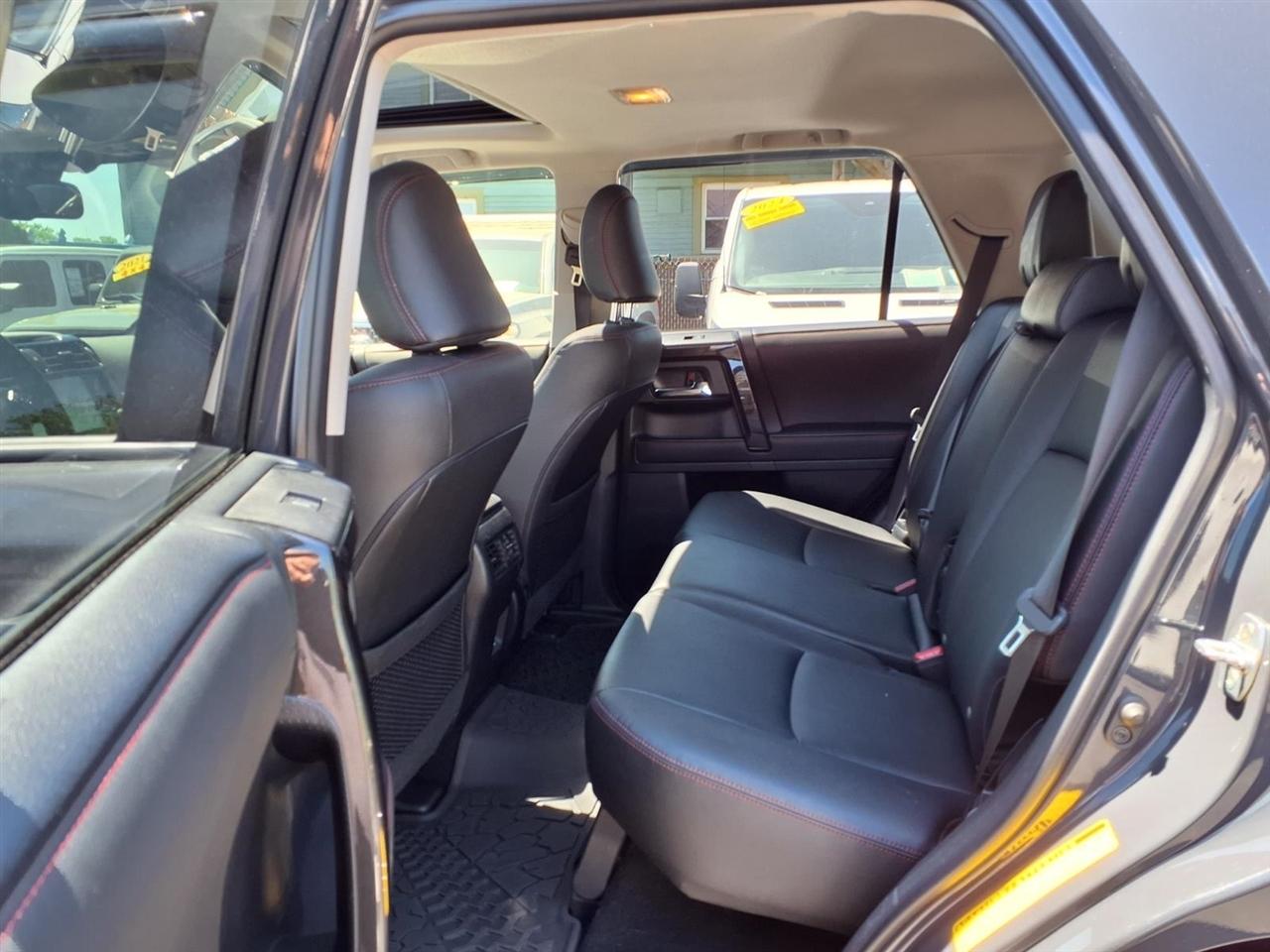 Toyota 4Runner TRD Pro 4WD (Natl) 2024