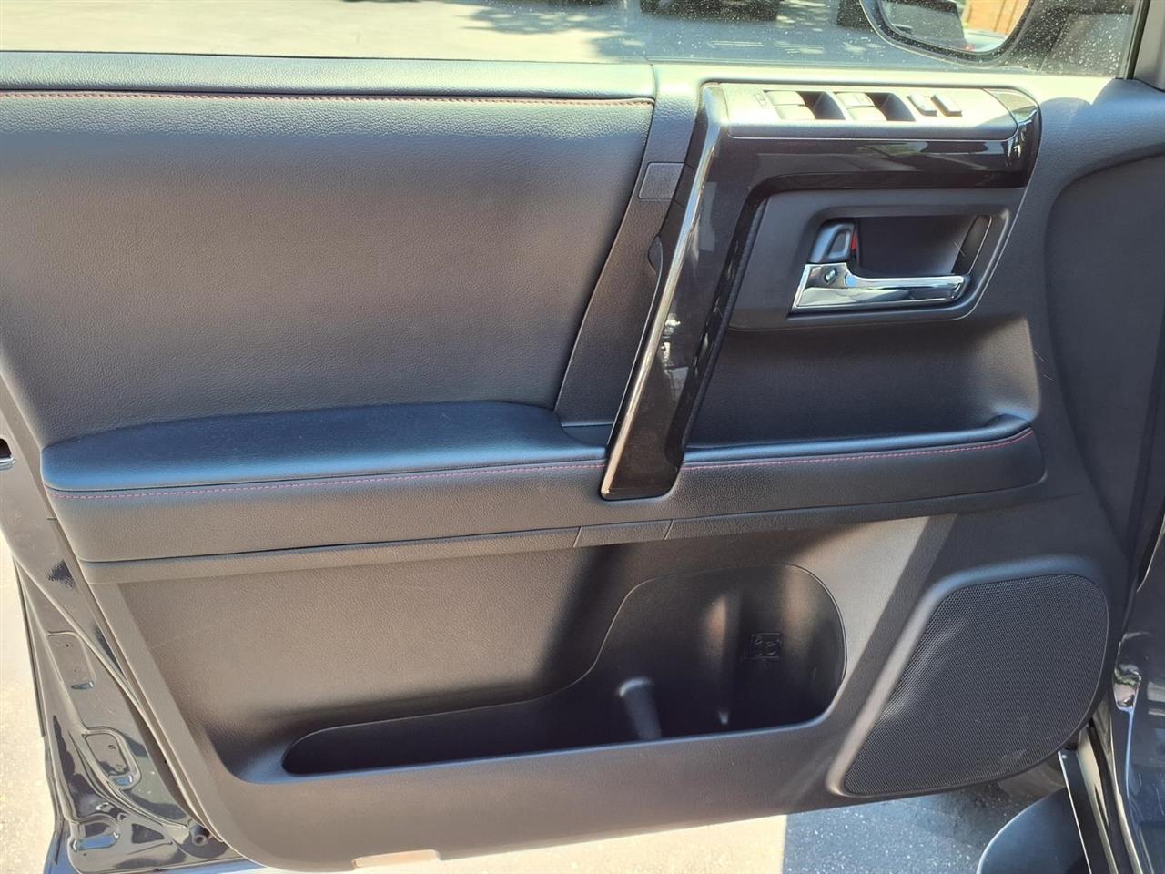 Toyota 4Runner TRD Pro 4WD (Natl) 2024