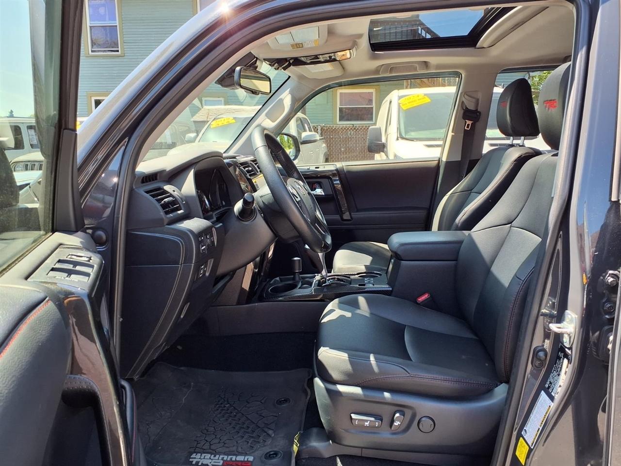 Toyota 4Runner TRD Pro 4WD (Natl) 2024
