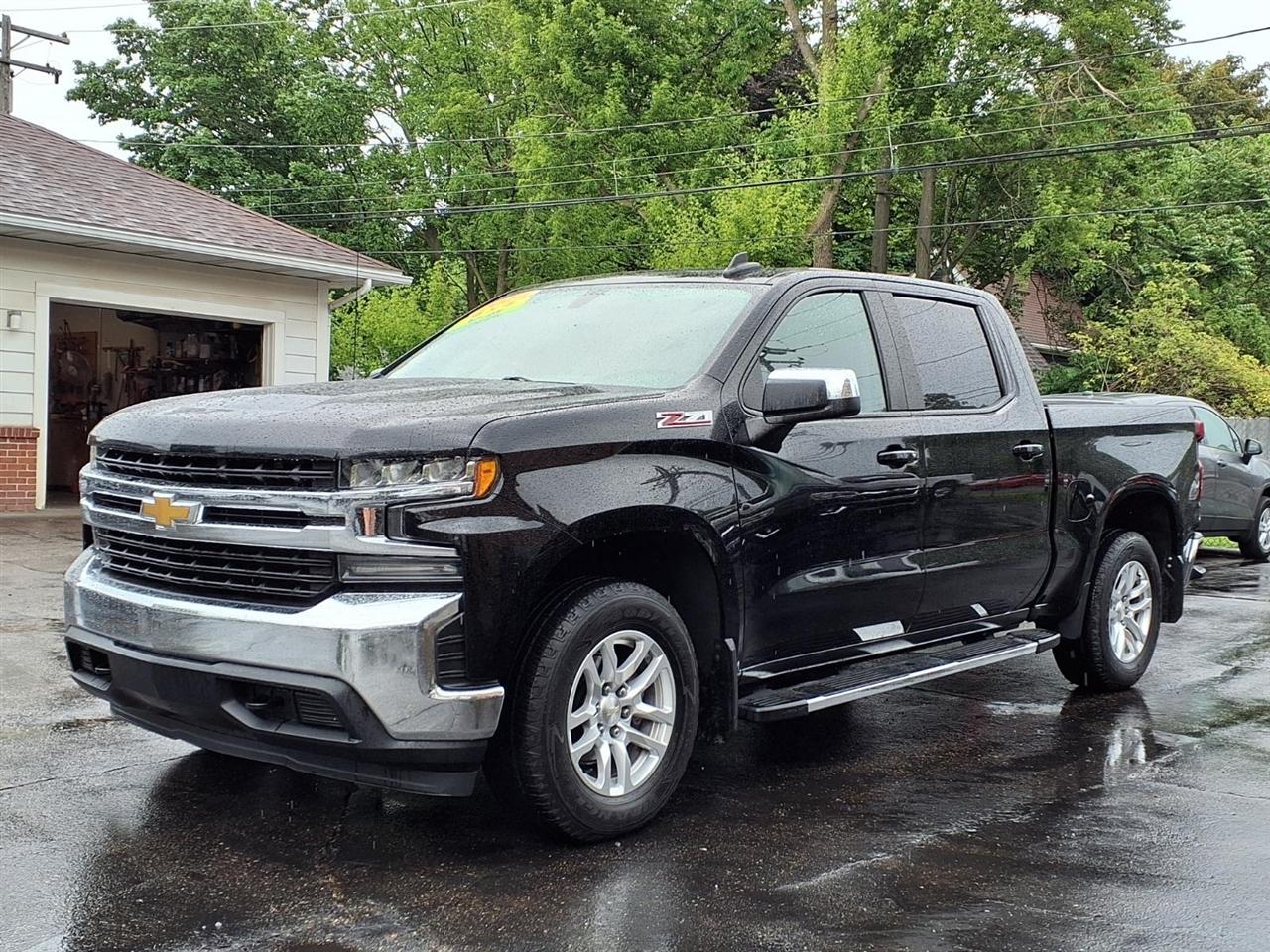Chevrolet Silverado 1500 4WD Crew Cab 147" LT 2020