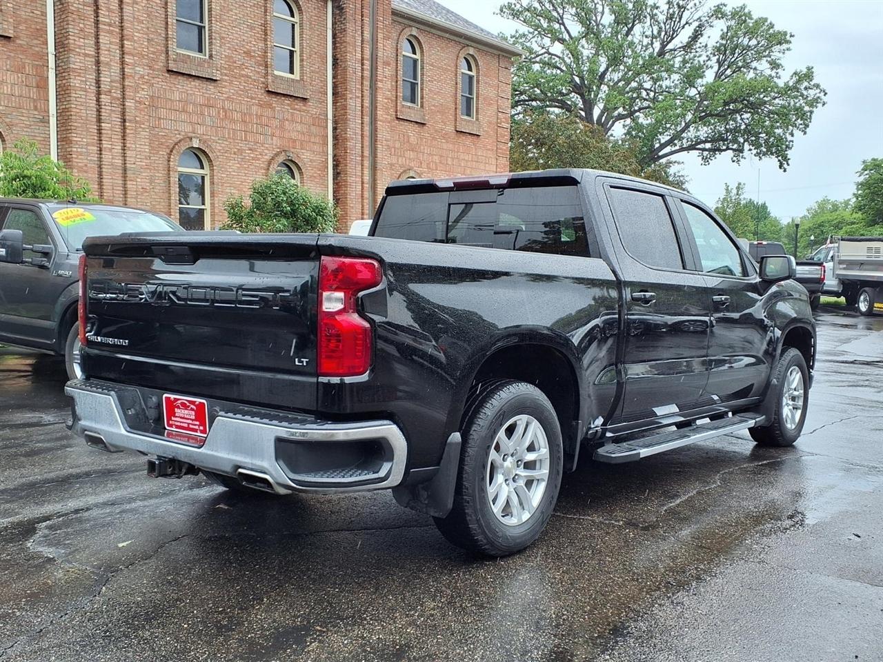 Chevrolet Silverado 1500 4WD Crew Cab 147" LT 2020