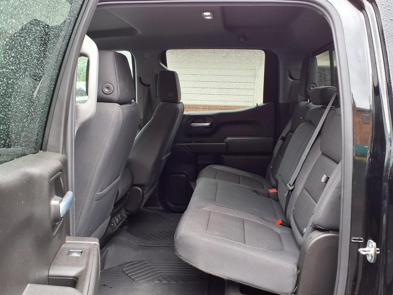 Chevrolet Silverado 1500 4WD Crew Cab 147" LT 2020