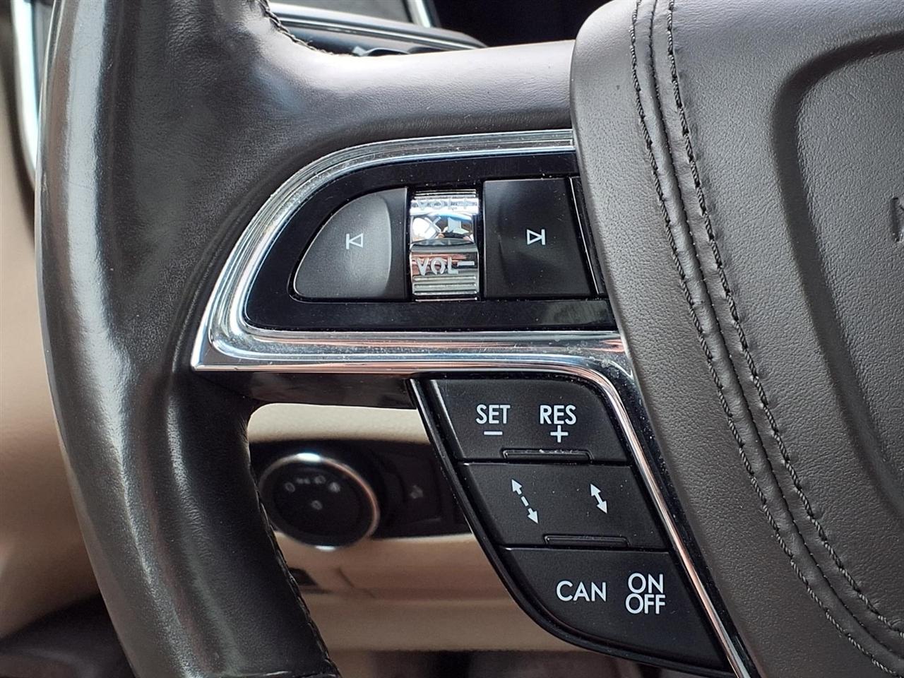 Lincoln Continental Reserve AWD 2017