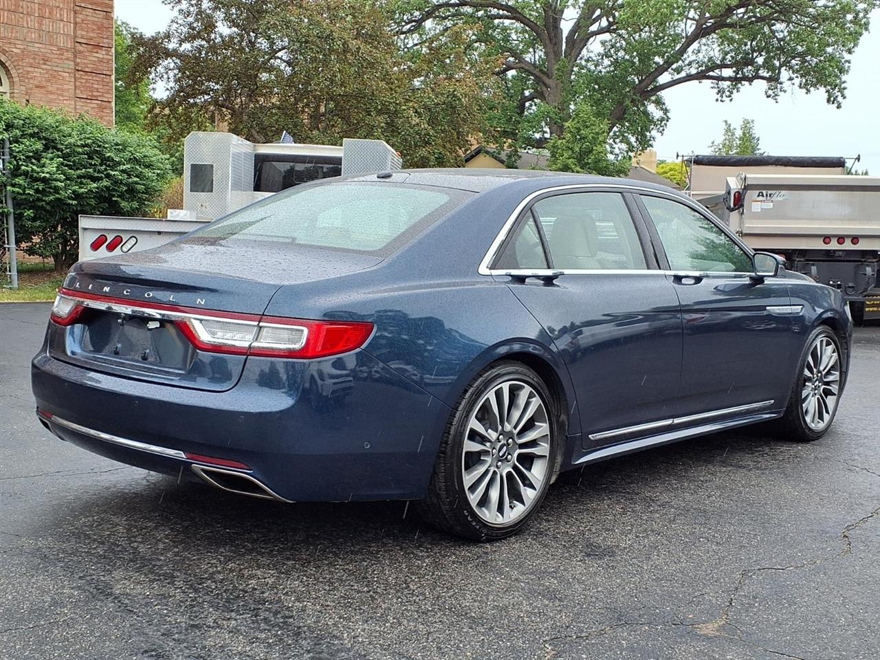 Lincoln Continental Reserve AWD 2017