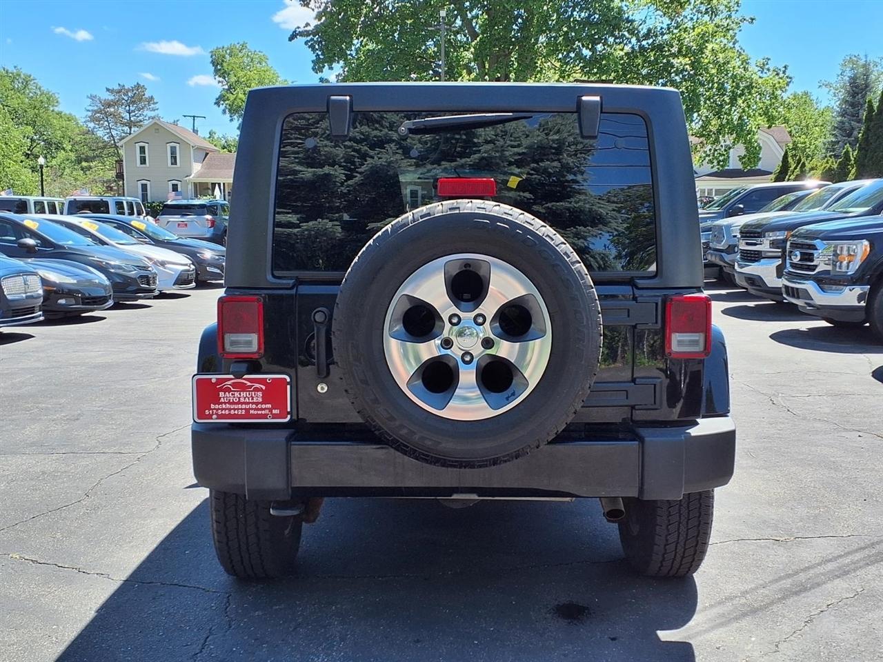 Jeep Wrangler Unlimited 4WD 4dr Sahara 2017