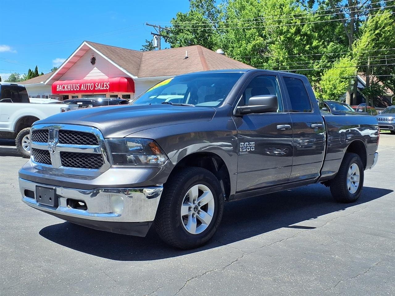 RAM 1500 Classic ST 4x4 Quad Cab 6'4" Box 2019