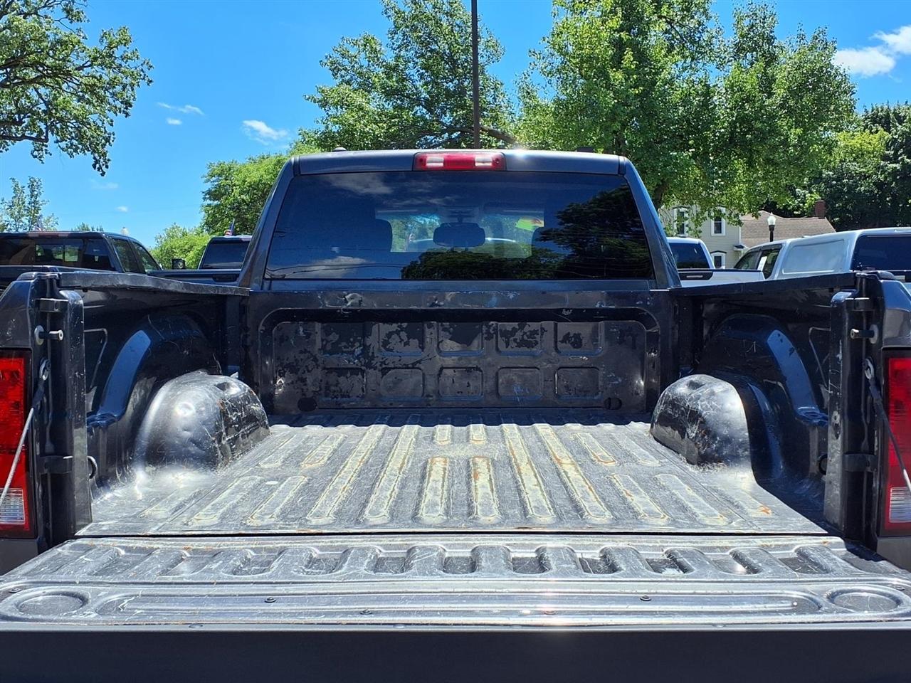 RAM 1500 Classic ST 4x4 Quad Cab 6'4" Box 2019