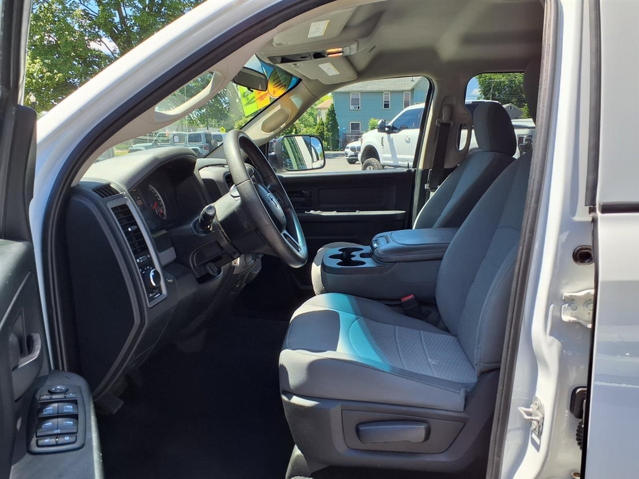 RAM 1500 Classic ST 4x4 Quad Cab 6'4" Box 2019