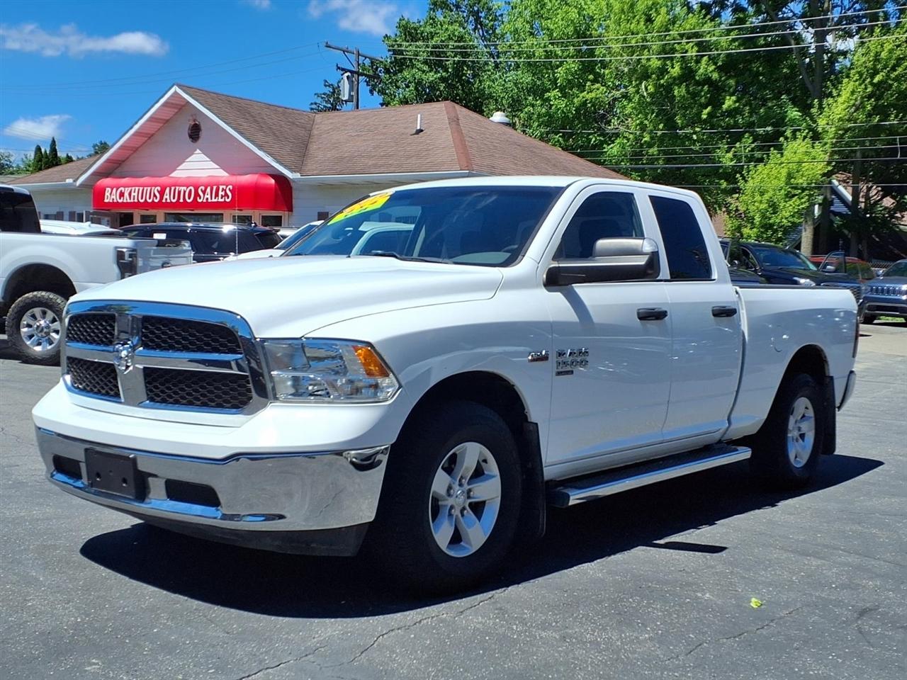 RAM 1500 Classic ST 4x4 Quad Cab 6'4" Box 2019