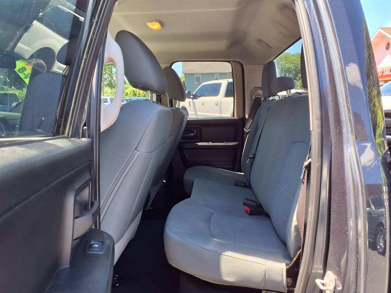 RAM 1500 ST 4x4 Quad Cab 6'4" Box *Ltd Avail* 2018