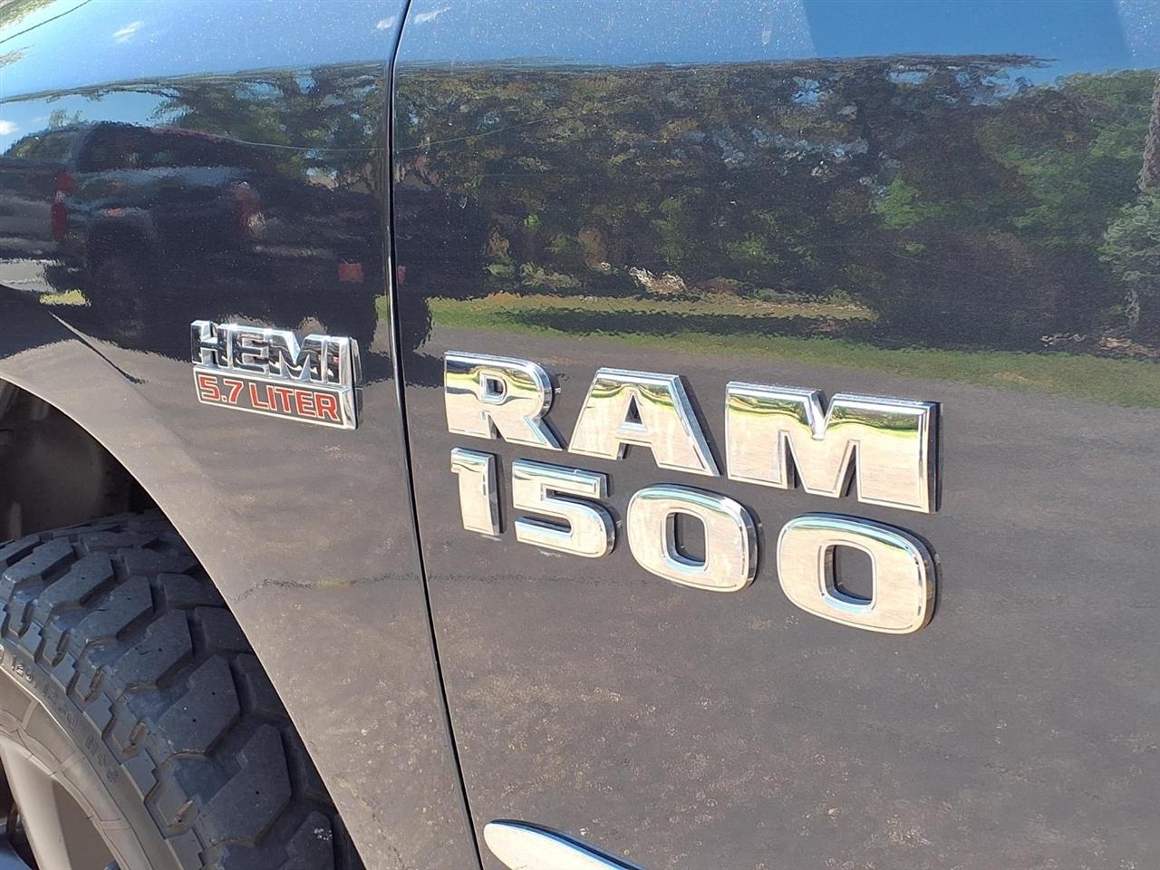 RAM 1500 ST 4x4 Quad Cab 6'4" Box *Ltd Avail* 2018