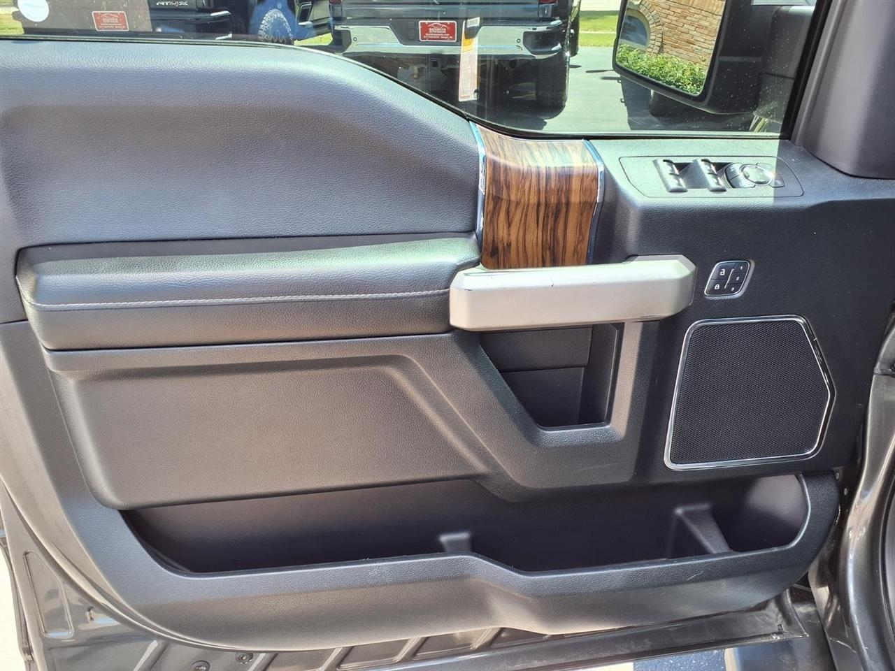 Ford F-150 Lariat SuperCrew Short Box 4WD 2018