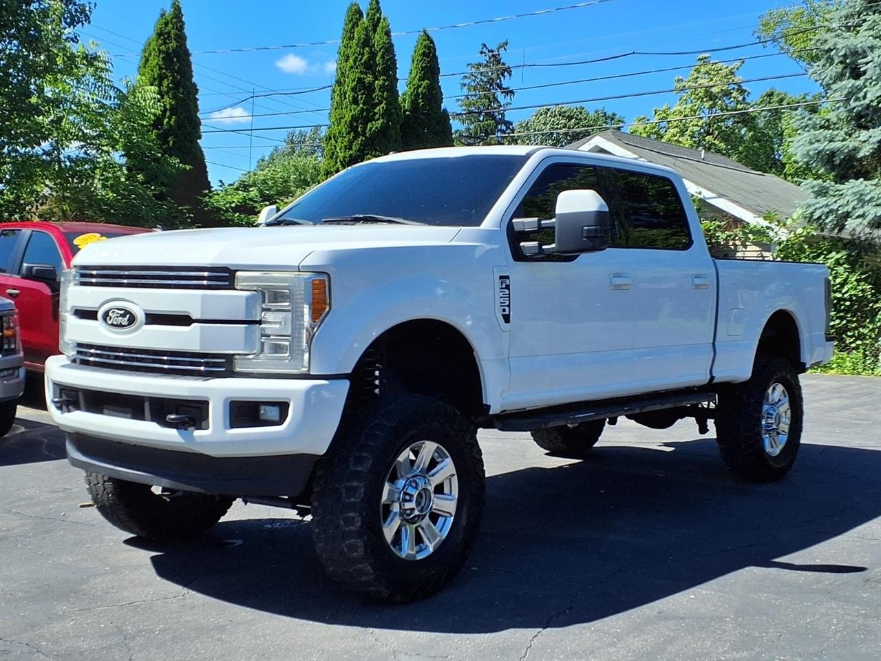 Ford Super Duty F-250 SRW Lariat 4WD Crew Cab 6.75' Box 2018