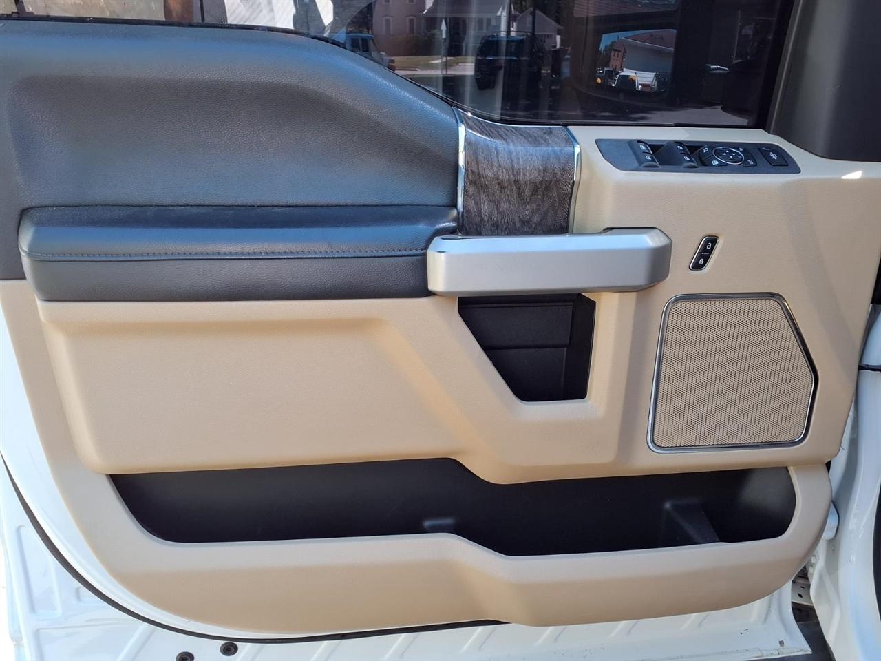 Ford Super Duty F-250 SRW Lariat 4WD Crew Cab 6.75' Box 2018