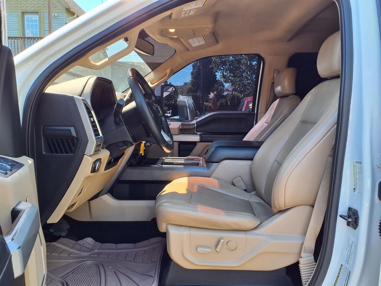 Ford Super Duty F-250 SRW Lariat 4WD Crew Cab 6.75' Box 2018