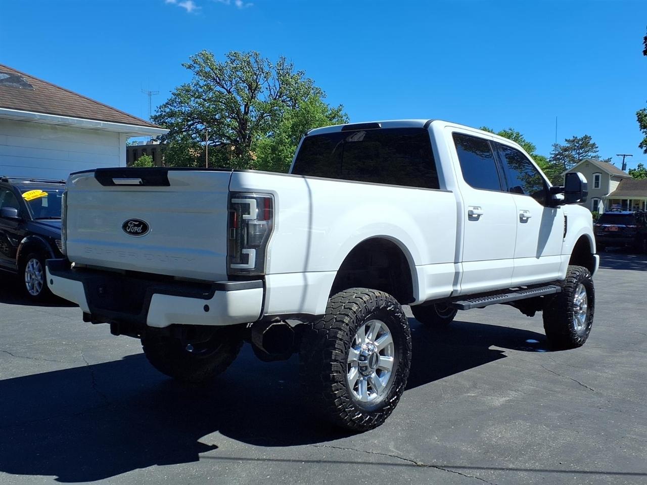 Ford Super Duty F-250 SRW Lariat 4WD Crew Cab 6.75' Box 2018
