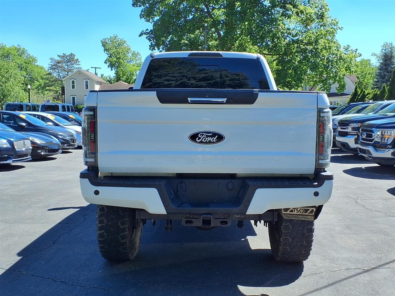 Ford Super Duty F-250 SRW Lariat 4WD Crew Cab 6.75' Box 2018