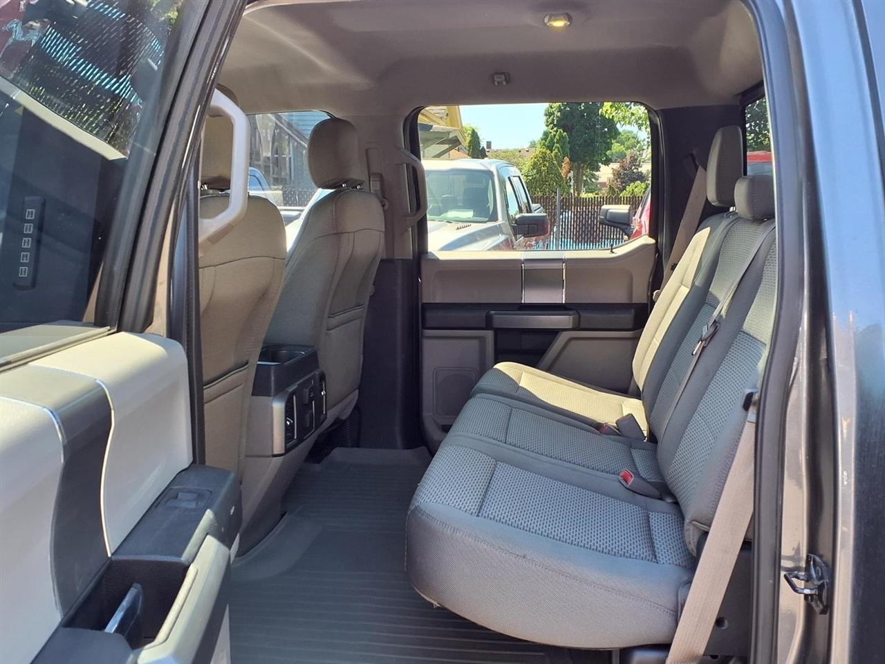 Ford F-150 4WD SuperCrew 145" XLT 2016
