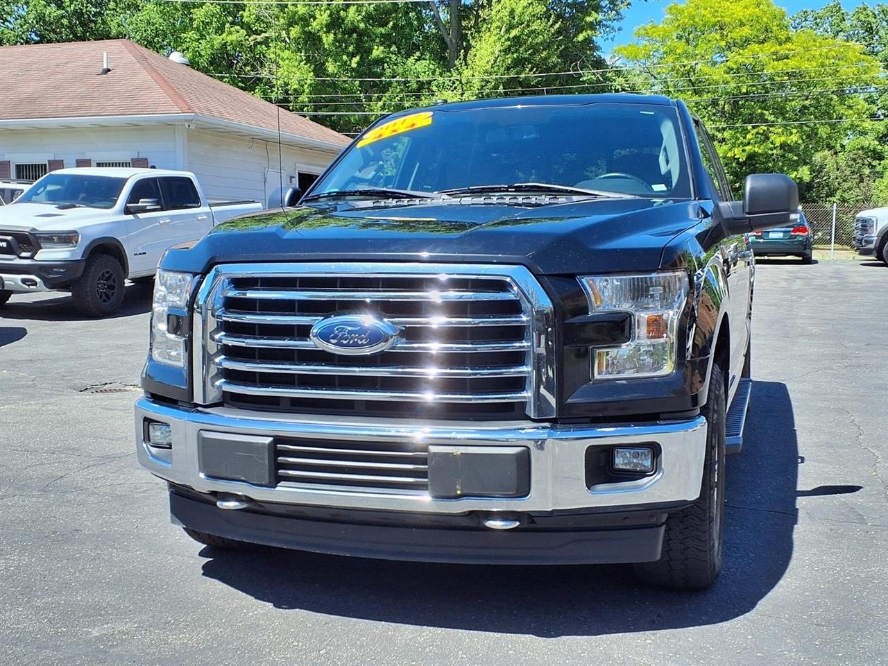 Ford F-150 Lariat 4WD SuperCab 8' Box 2017