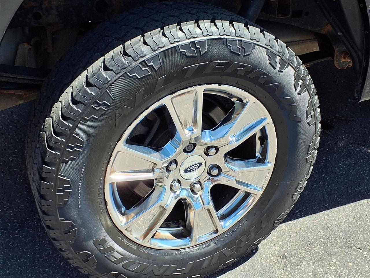 Ford F-150 Lariat 4WD SuperCab 8' Box 2017