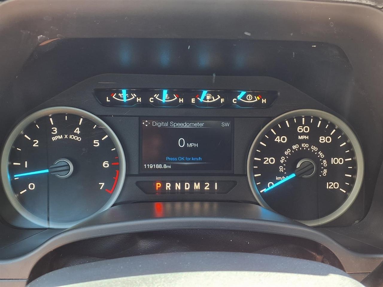Ford F-150 Lariat 4WD SuperCab 8' Box 2017