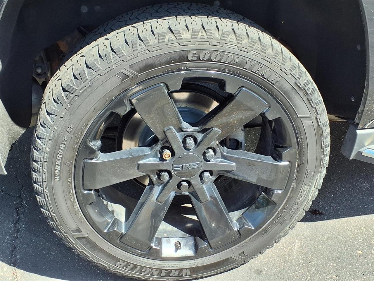 GMC Yukon 4WD 4dr Denali 2018