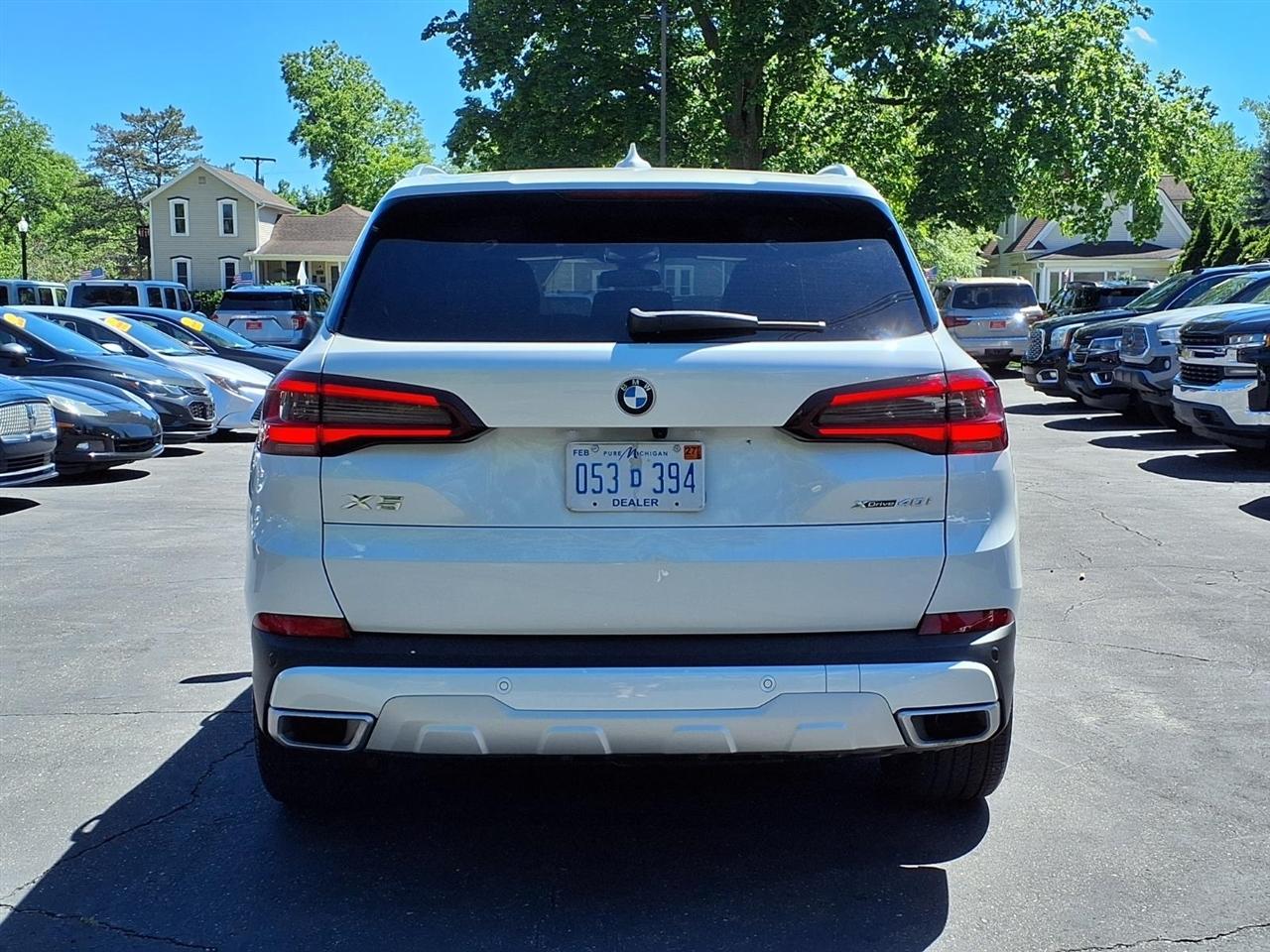 BMW X5 xDrive40i Sports Activity Vehicle 2021