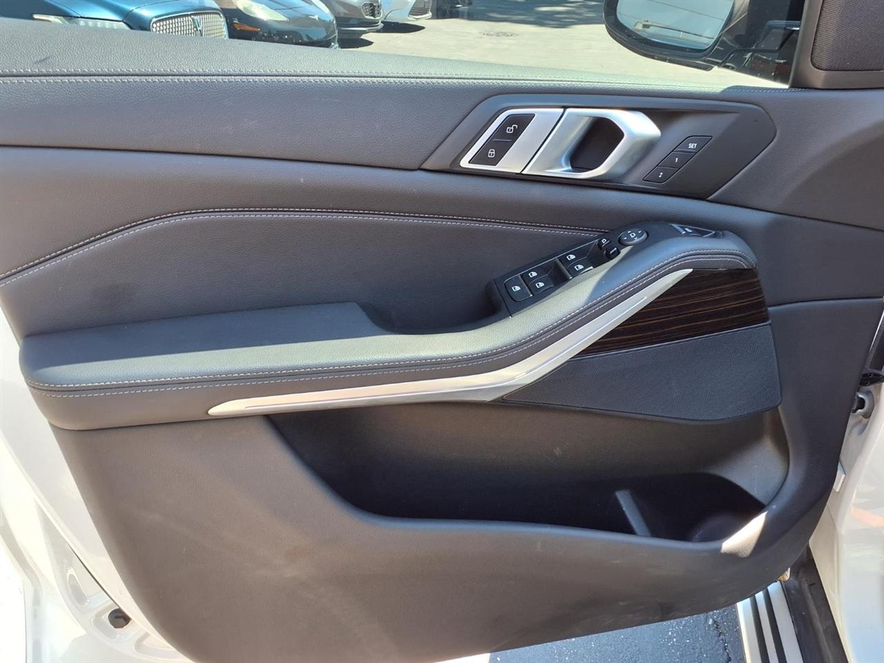 BMW X5 xDrive40i Sports Activity Vehicle 2021