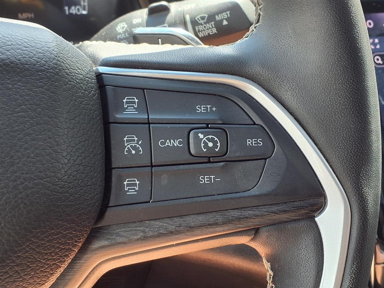 Jeep Grand Cherokee Limited 4x4 2024
