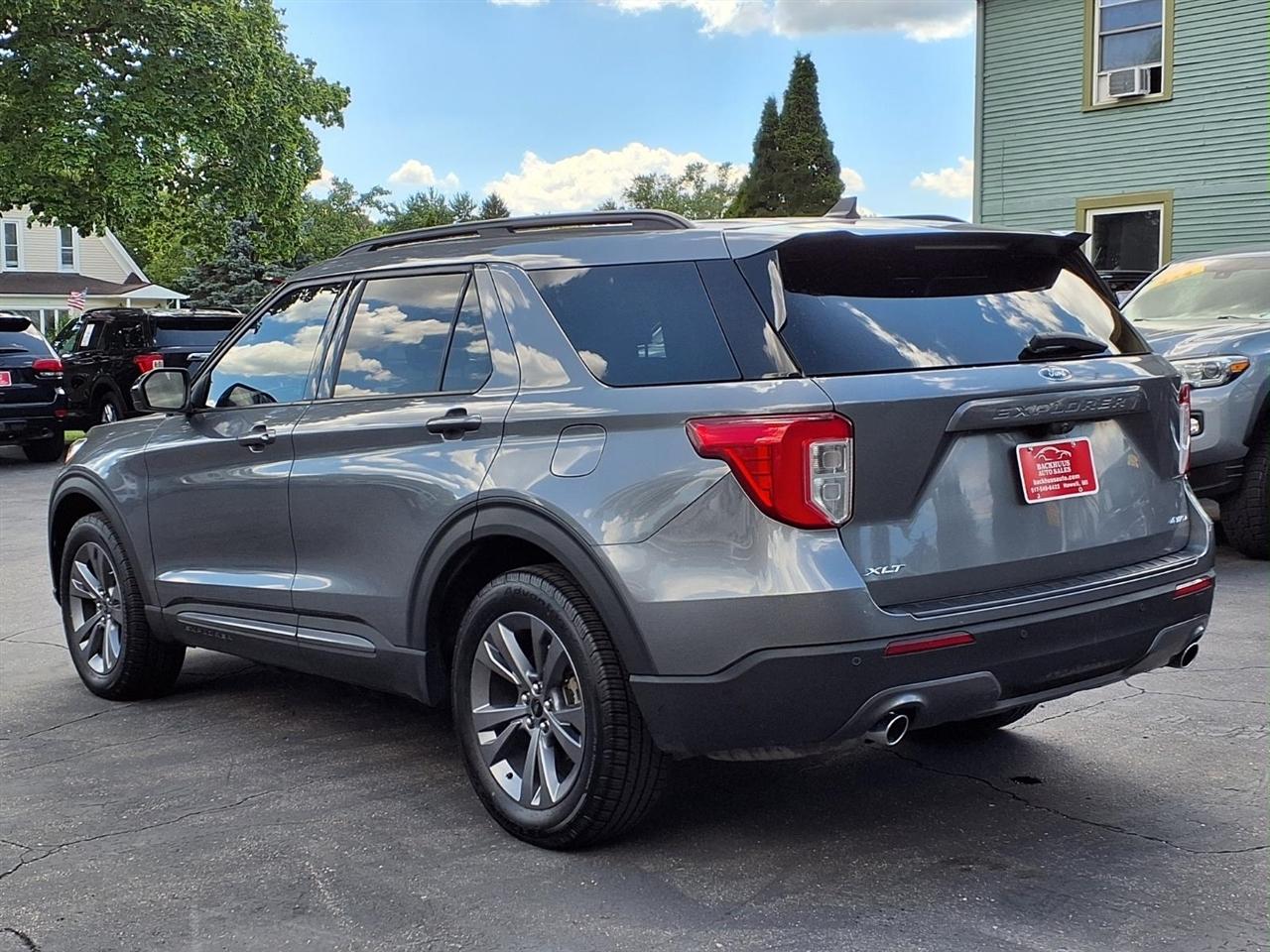 Ford Explorer XLT 4WD 2022