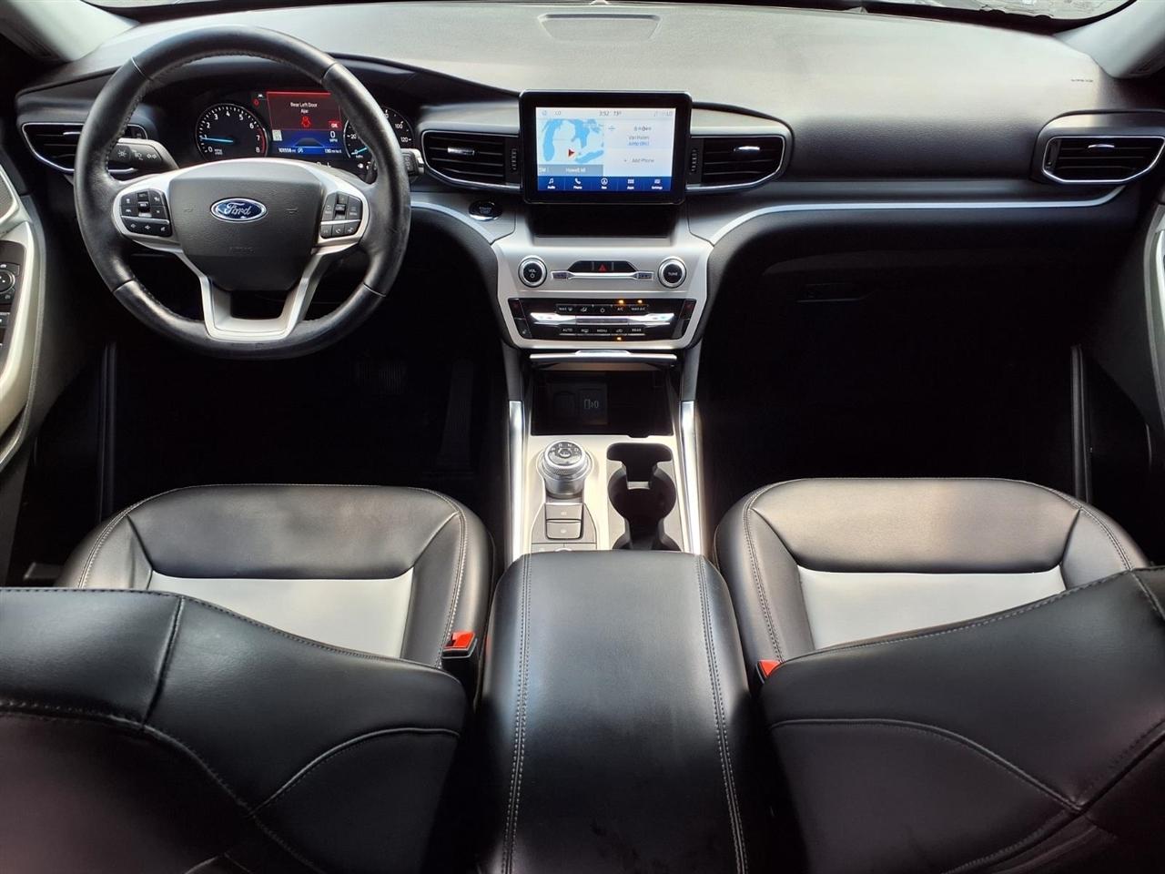 Ford Explorer XLT 4WD 2022