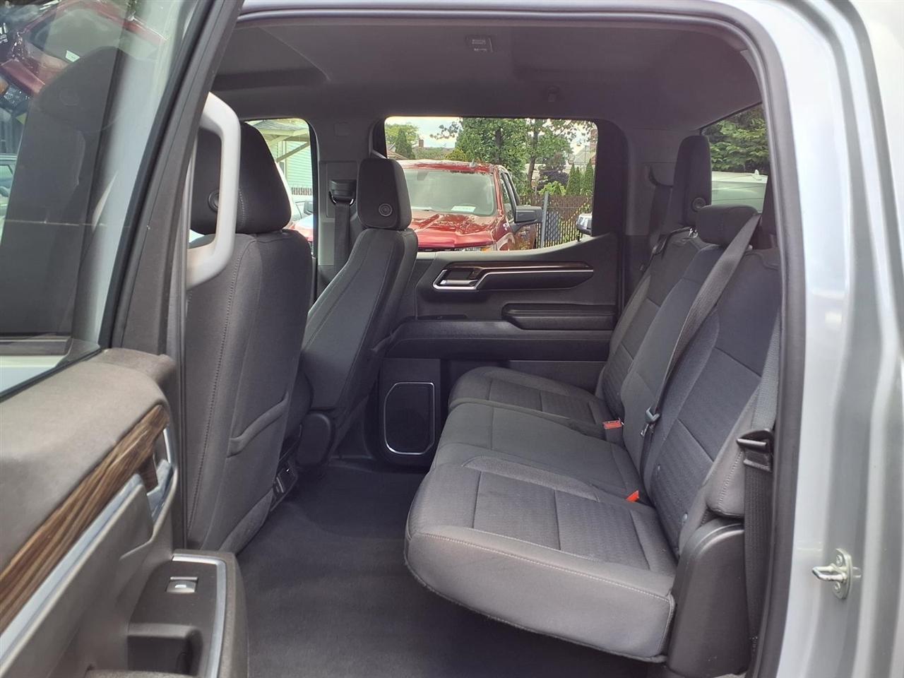 Chevrolet Silverado 1500 4WD Crew Cab 147" LT w/2FL 2022