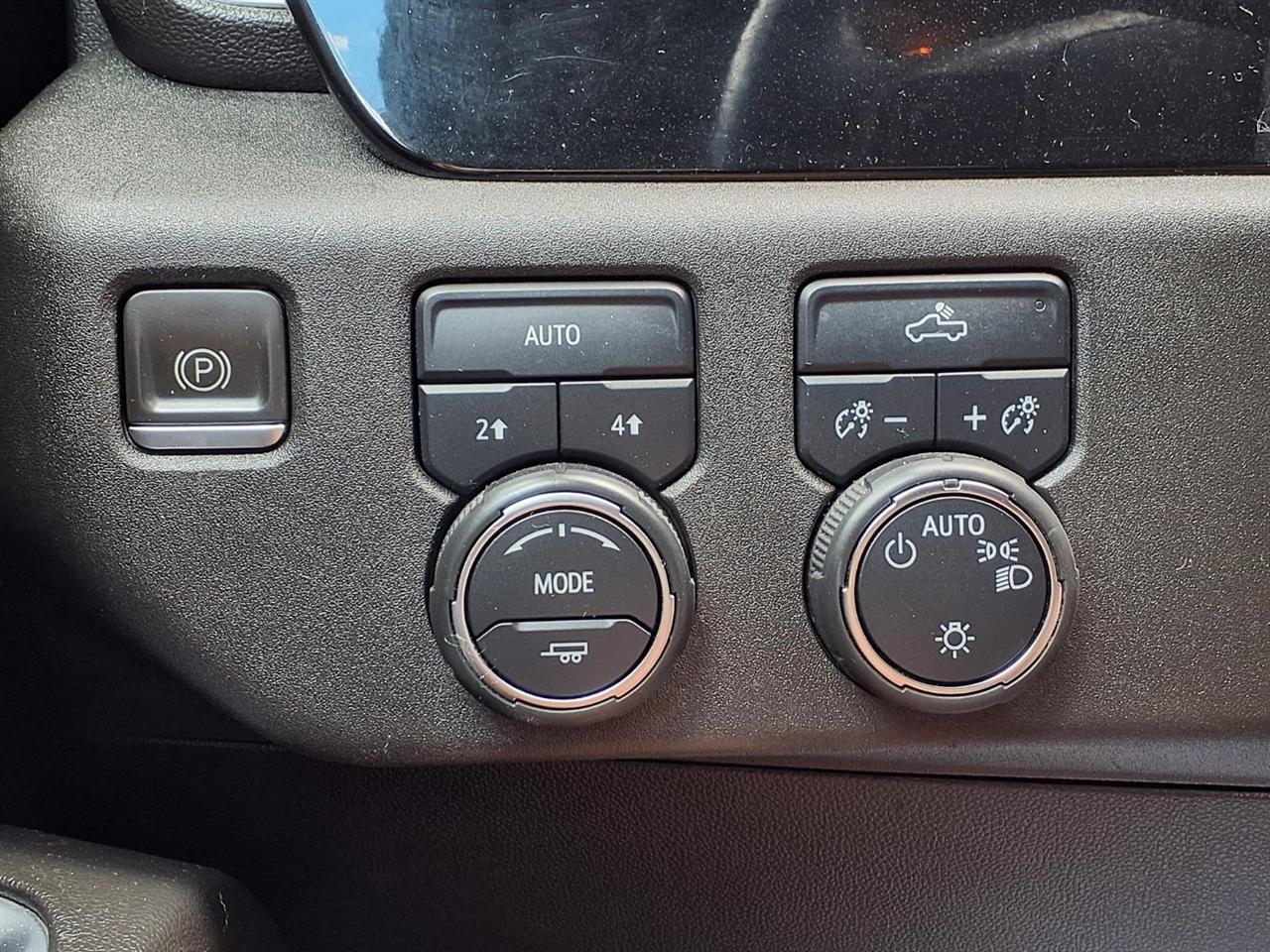 Chevrolet Silverado 1500 4WD Crew Cab 147" LT w/2FL 2022