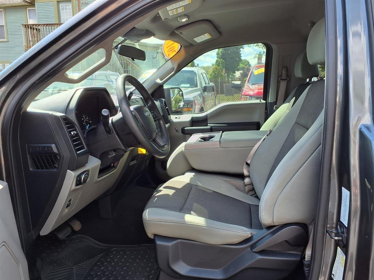 Ford F-150 XLT 2WD Reg Cab 8' Box 2019
