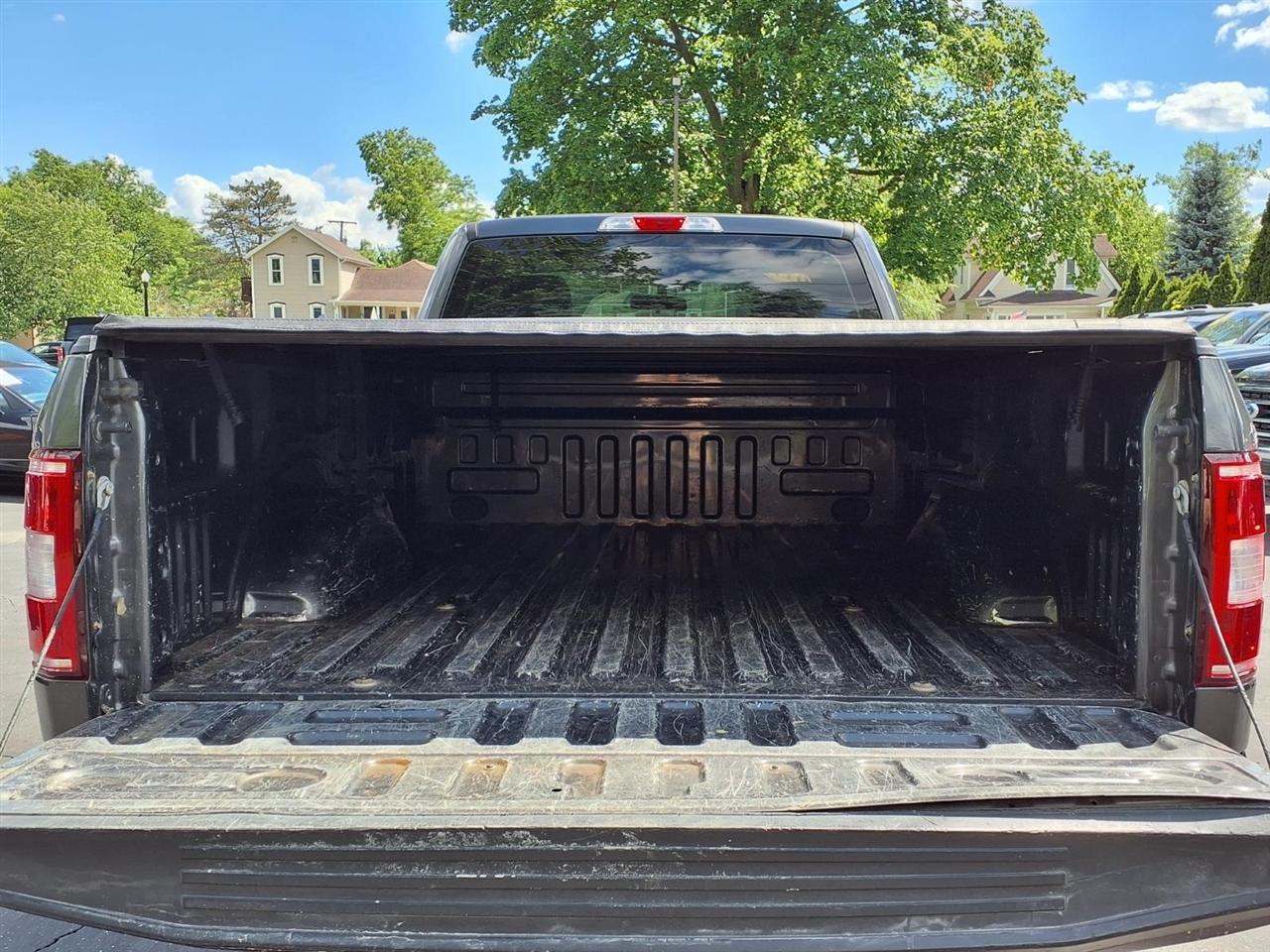 Ford F-150 XL 2WD Reg Cab 8' Box 2019