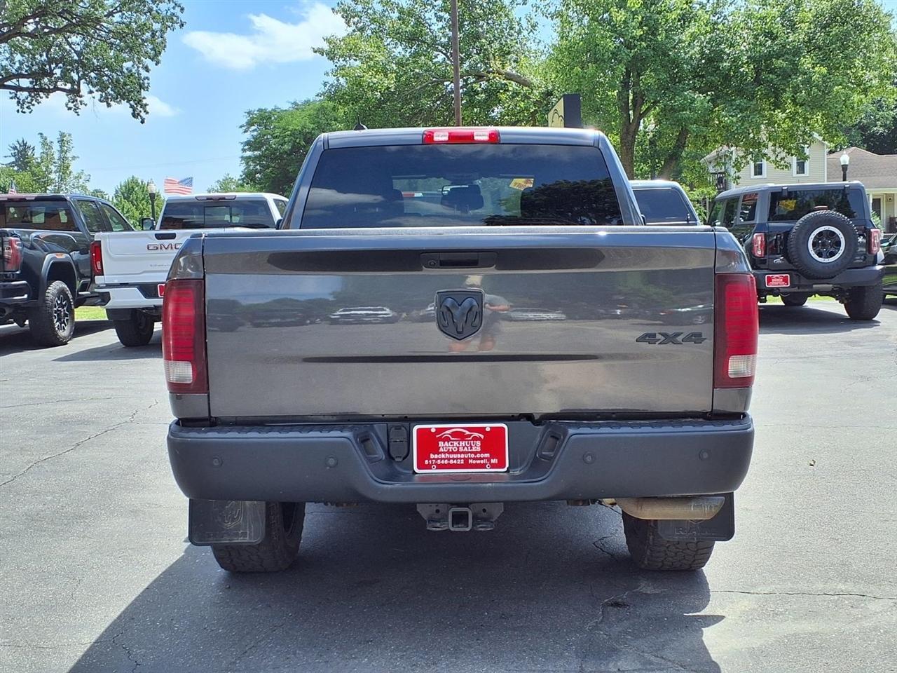 RAM 1500 Classic Warlock 4x4 Crew Cab 5'7" Box 2024