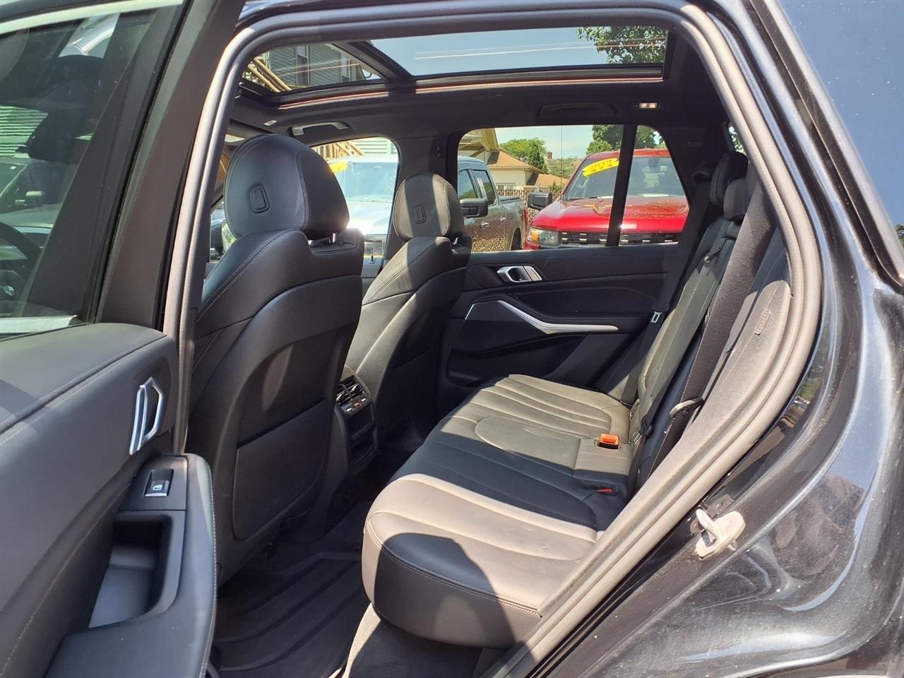BMW X5 xDrive40i Sports Activity Vehicle 2021