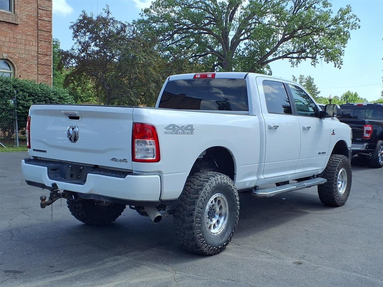 RAM 2500 Big Horn 4x4 Crew Cab 6'4" Box 2019