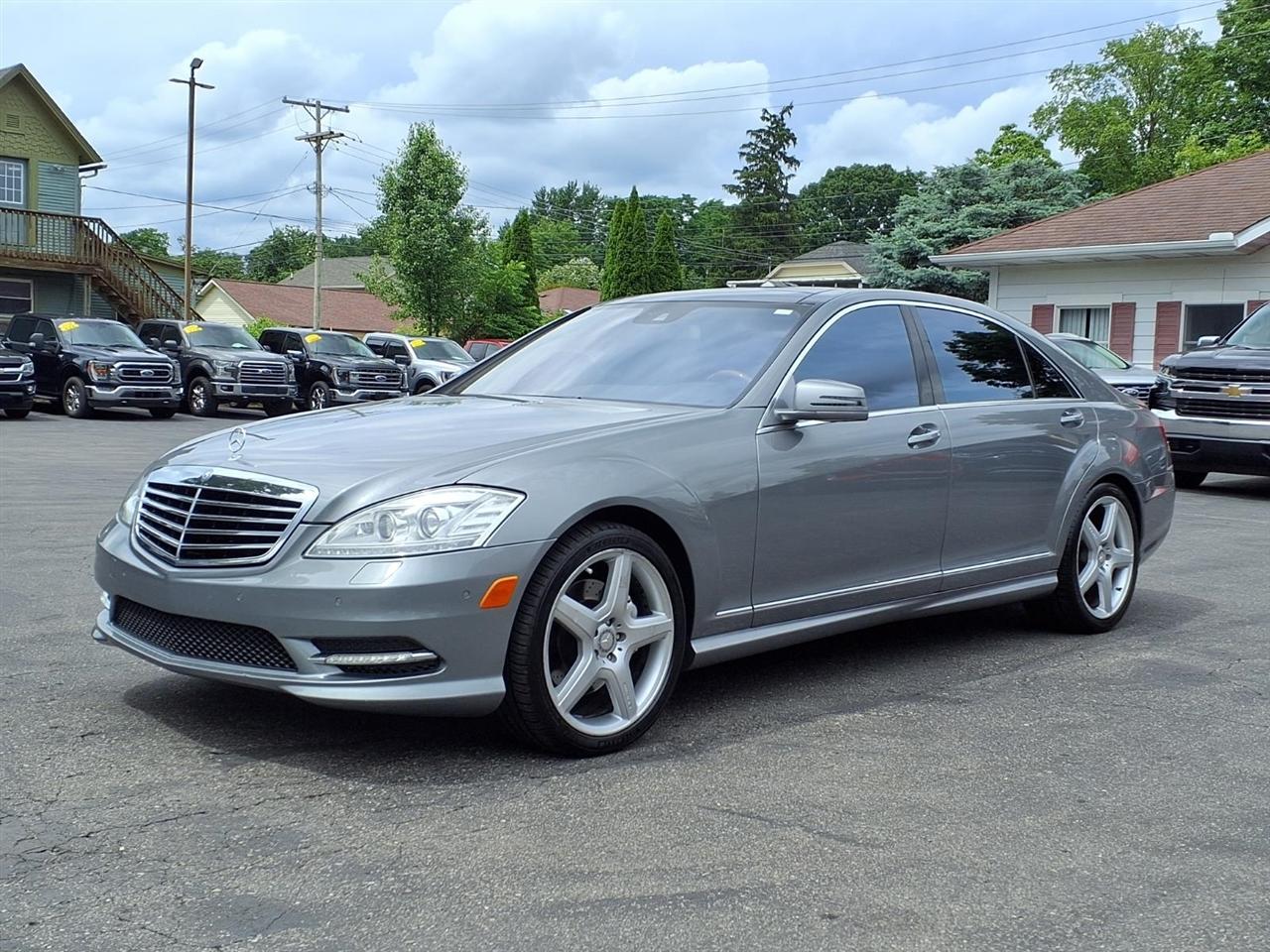 Mercedes-Benz S-Class 4dr Sdn S 550 RWD 2011