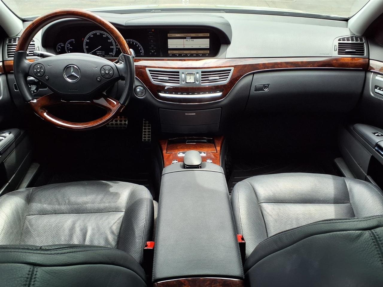 Mercedes-Benz S-Class 4dr Sdn S 550 RWD 2011