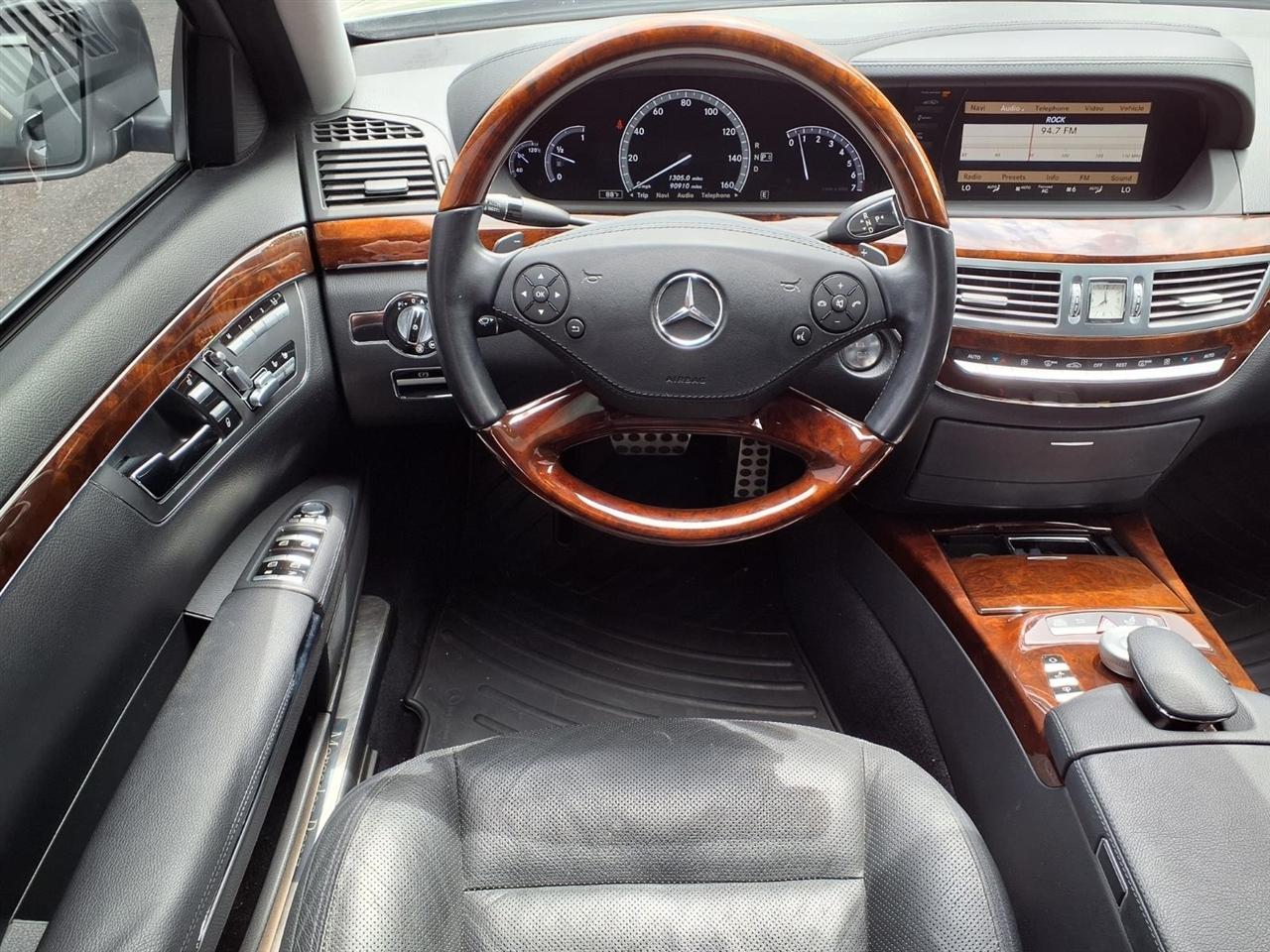 Mercedes-Benz S-Class 4dr Sdn S 550 RWD 2011